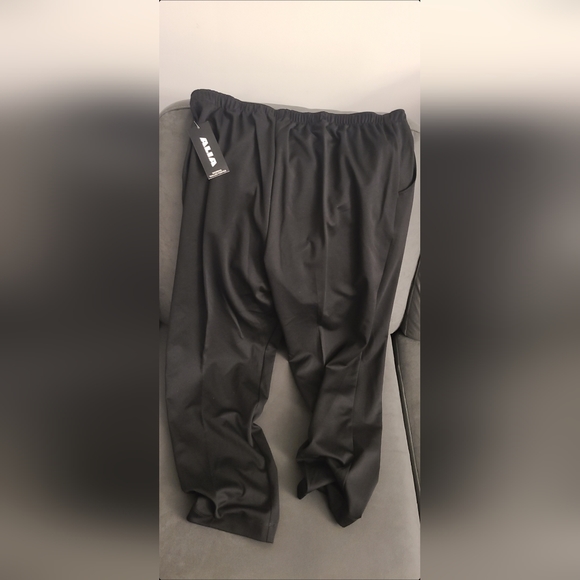🌟🌊Alia Plus Size Pull-On Pants: Black, Size 18W, New with Tags!"🌊🌟 - Picture 2 of 5